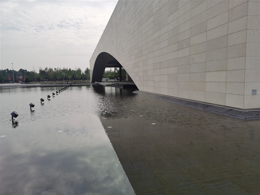 25.室外水池投影灯和水池低压灯.jpg