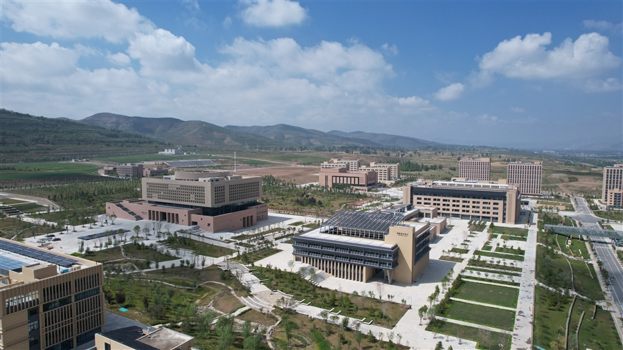 27_东南侧鸟瞰.jpg