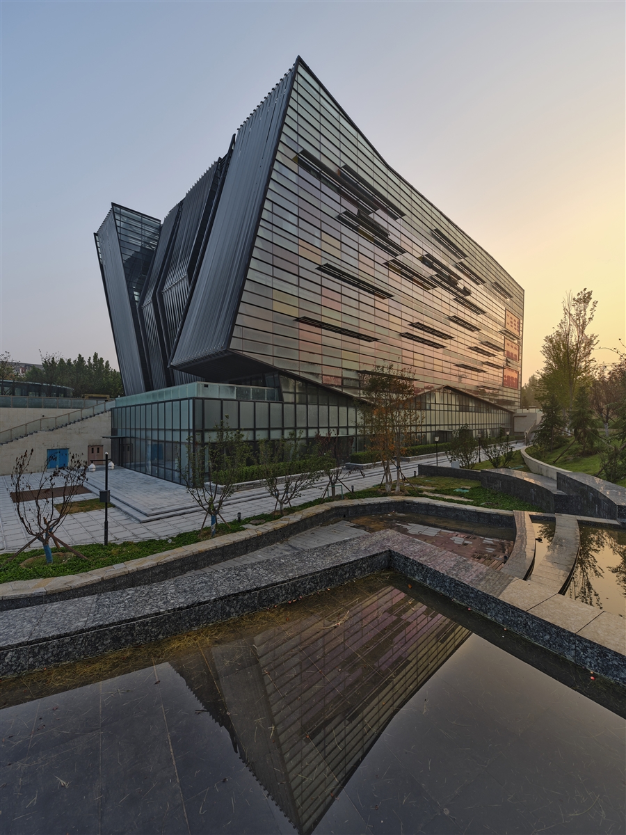 20_西南下沉庭院.jpg