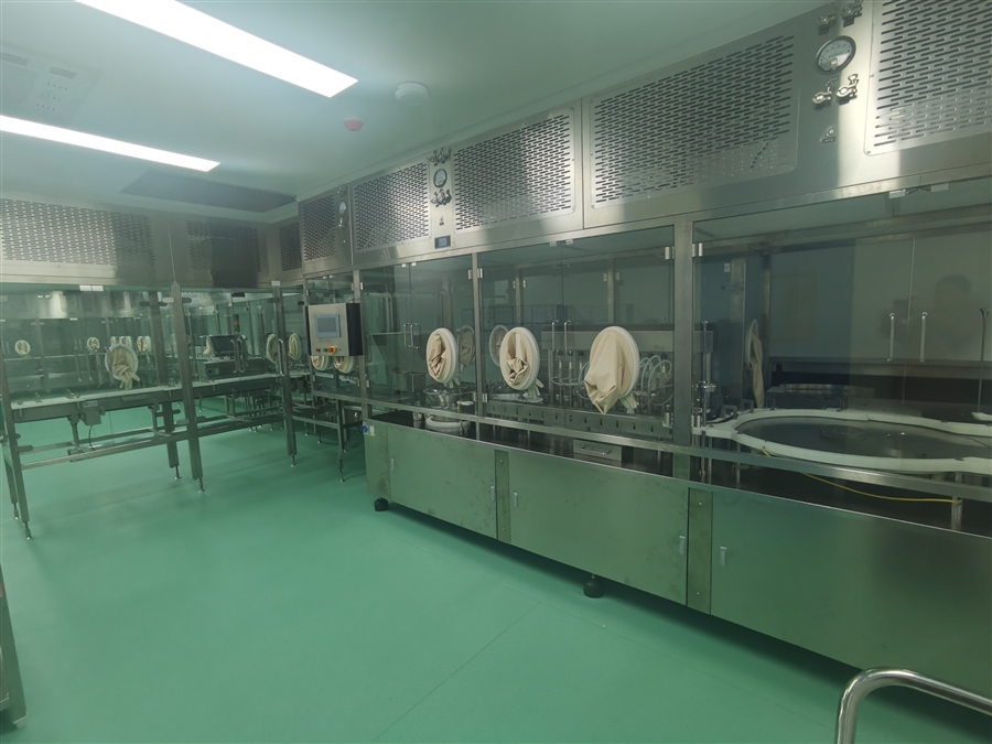 冻干苗灌装间.jpg