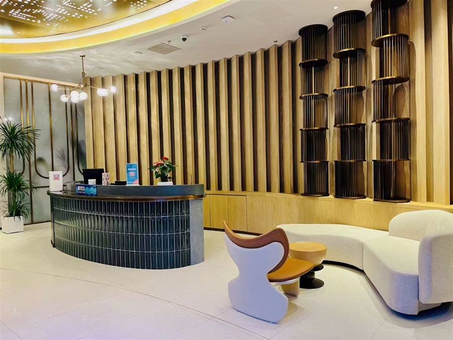 前台室内.jpg