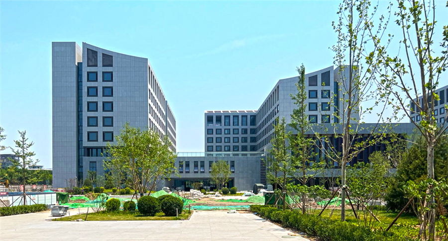 014_165地块主入口图.png