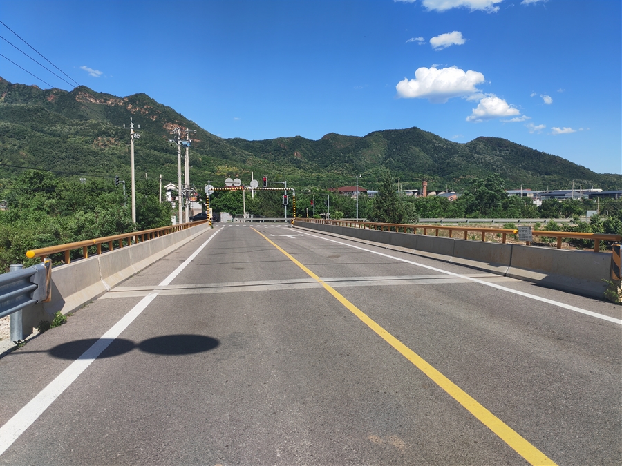 11.工程照片_桥梁1.jpg