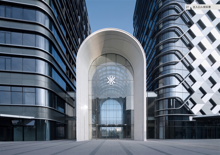 27_主入口人视实景.jpg