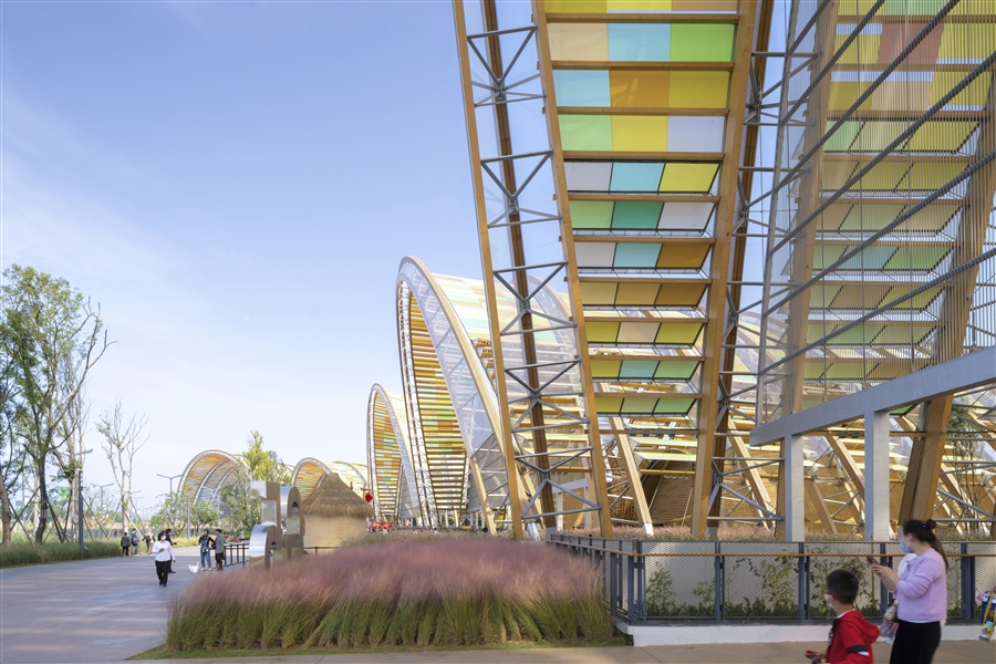 25_广场人视_Entrance_Plaza_Perspective（存在建筑_建筑摄影）.jpg