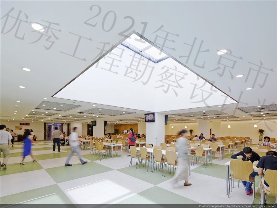 34地下食堂室内照片.jpg