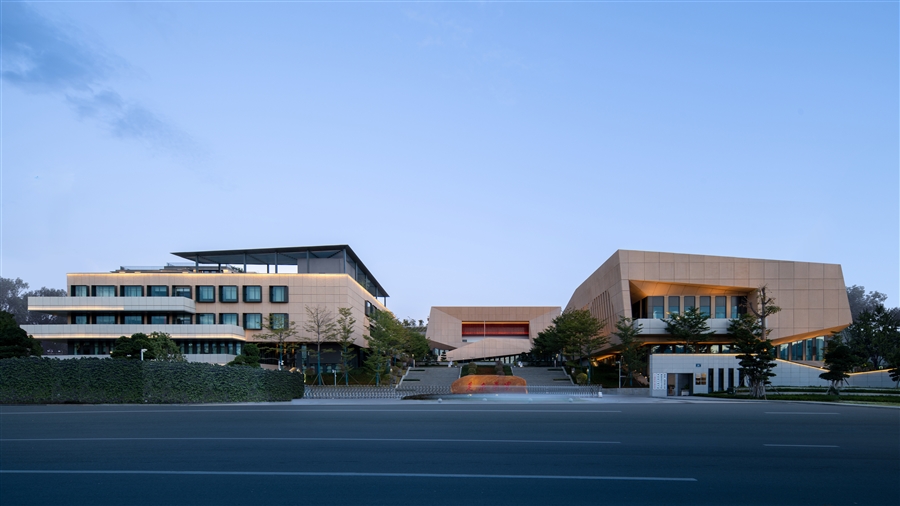 08_南立面全景.jpg