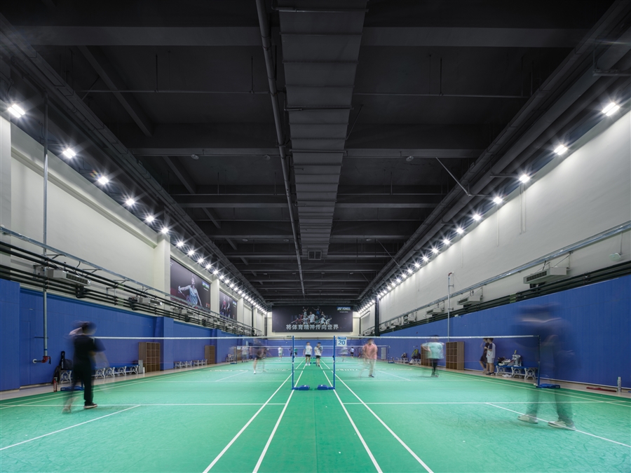 16_羽毛球馆室内.jpg