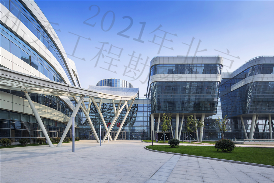 01_门诊北入口广场.jpg