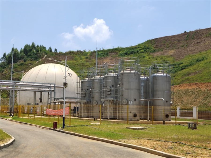 沼气净化及气柜区.jpg