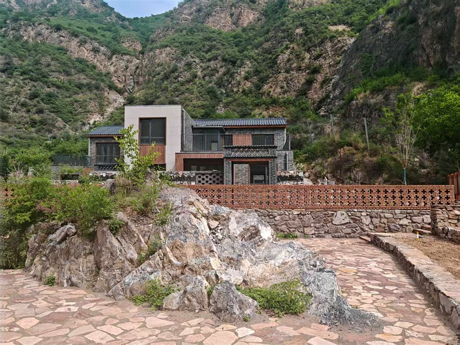 13镇村石广场场景.jpg
