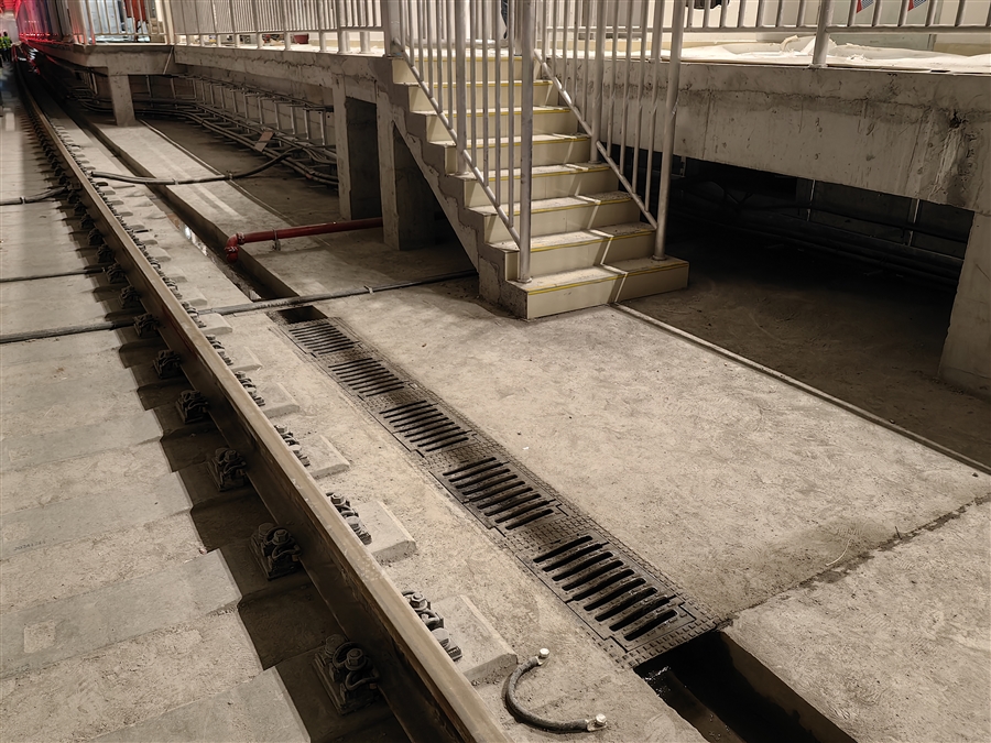 14_下轨楼梯出细部结构方案.jpg