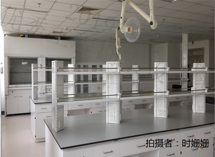 实验室1.png