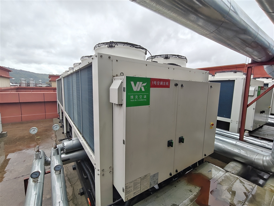 屋顶风冷热泵机组1.jpg