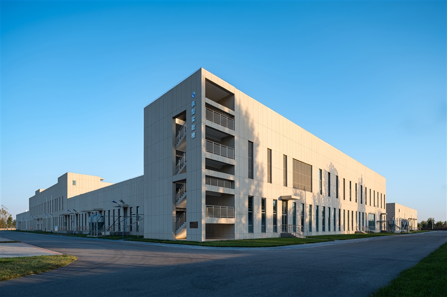 03_表型实验楼外景.jpg