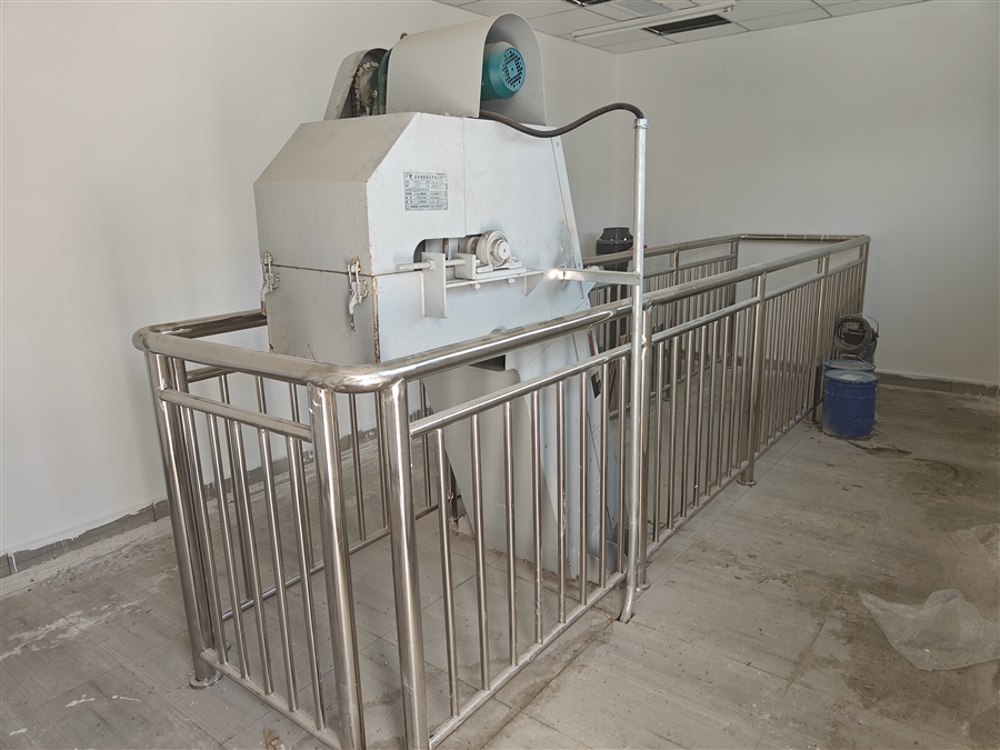 20.三院污水站机械格栅.jpg