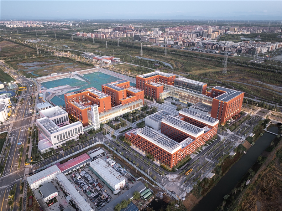 21_东南侧鸟瞰全景.jpg