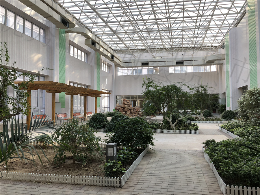 05四角锥网架.JPG