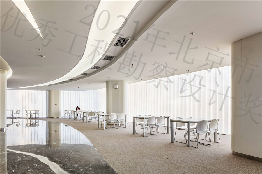 23综合楼餐厅.jpg