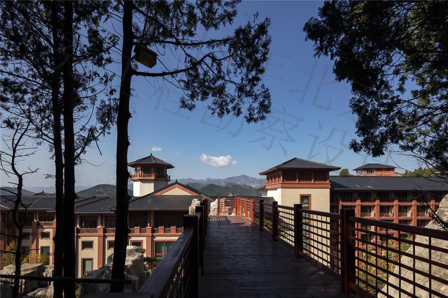 A01_酒店后山远眺实景照片.jpg