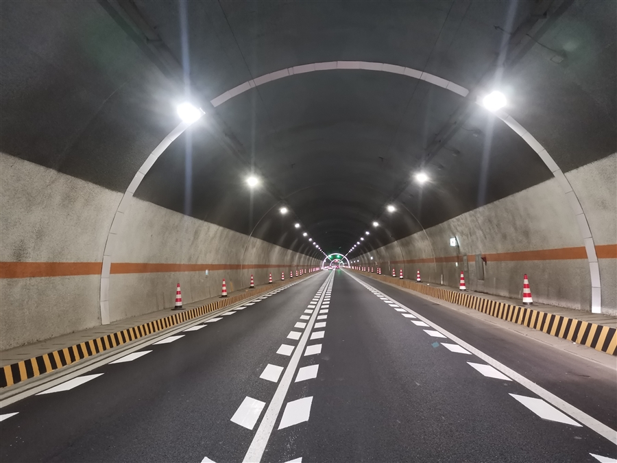 12_潭柘寺隧道实施后照片.jpg