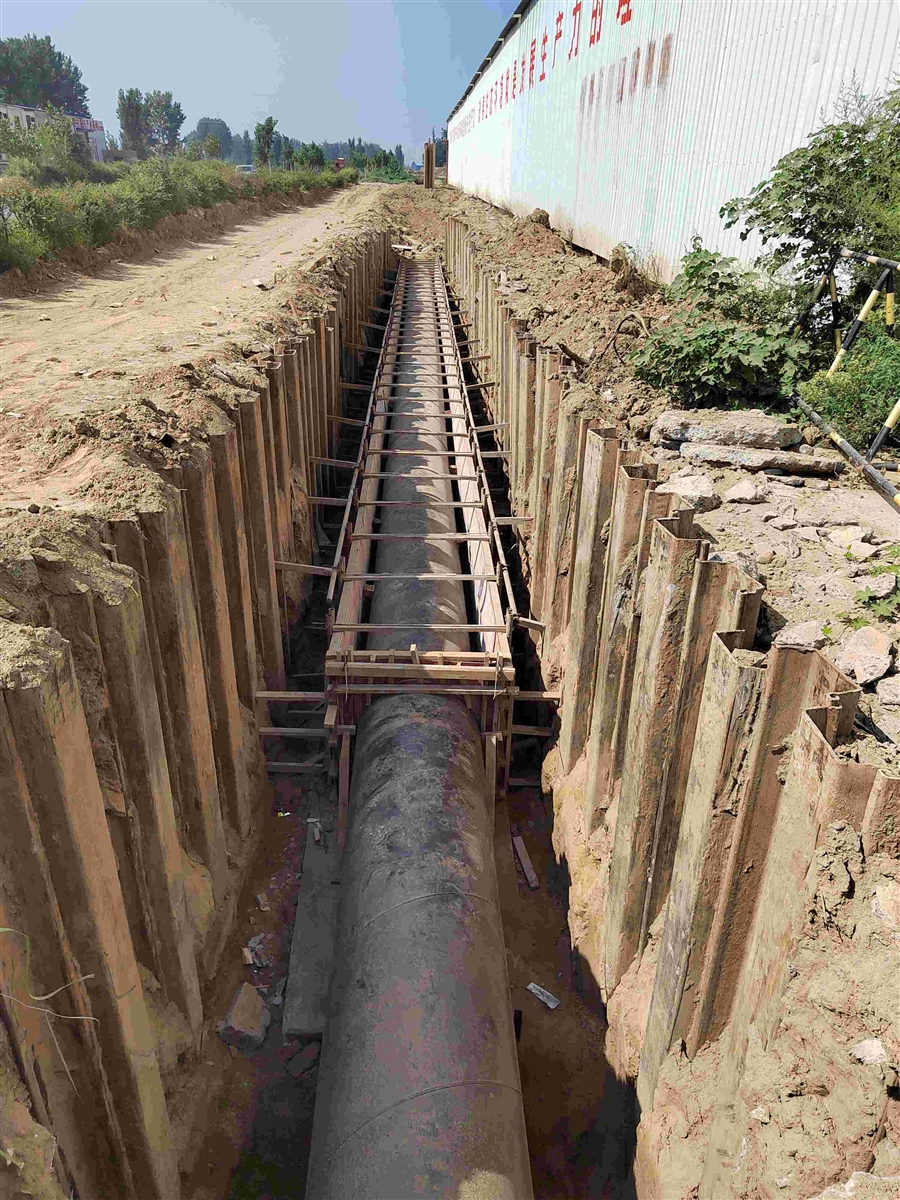 07_原水段管道_钢板桩支护.jpg