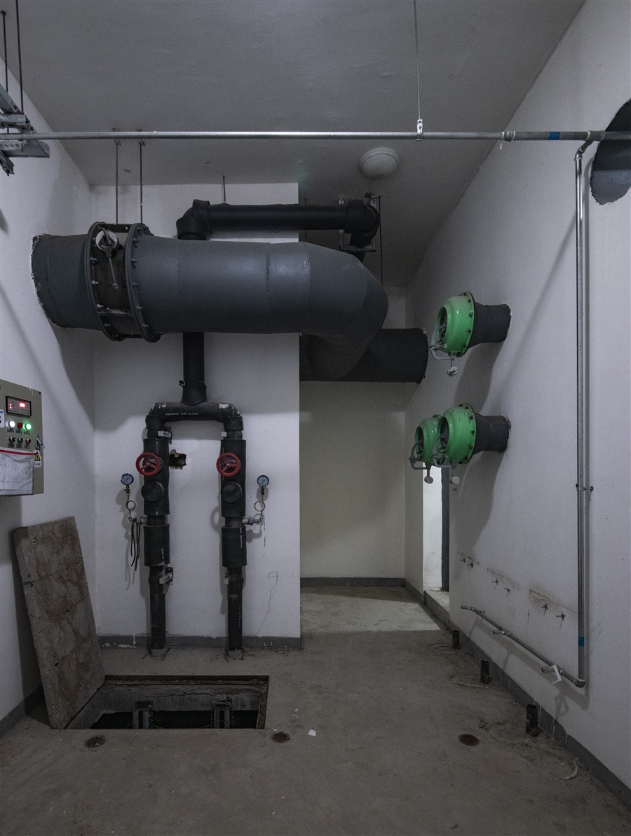 10.人防排风风机及超压排气活门.jpg