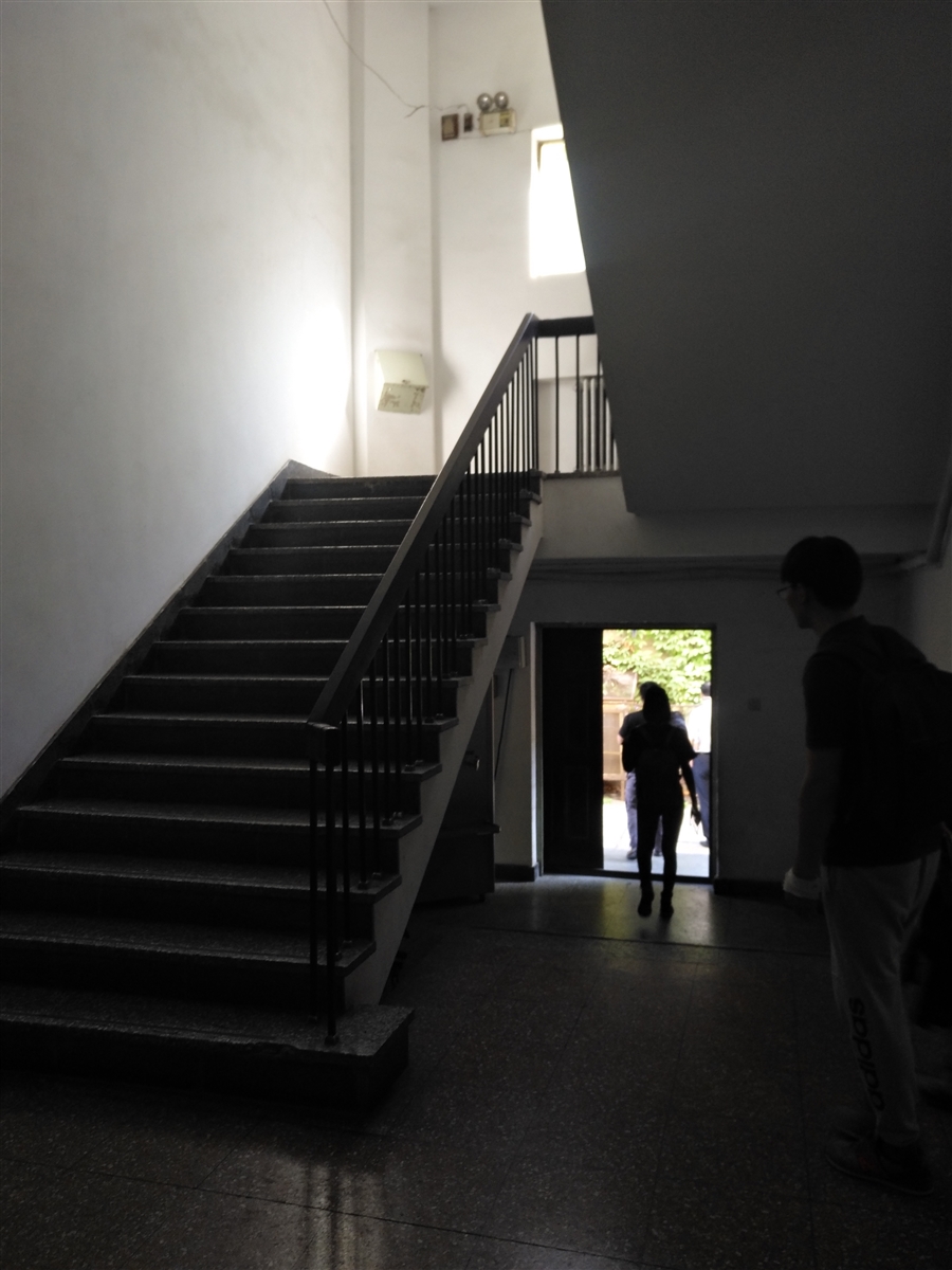 10A_楼梯_改造前_20190923.jpg