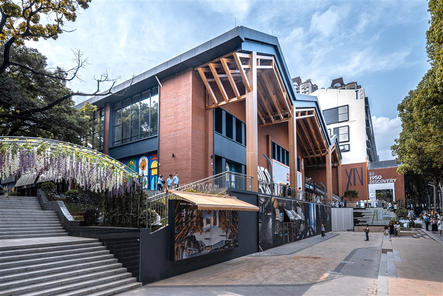 25_东南侧沿街更新后实景（对比1）.jpg