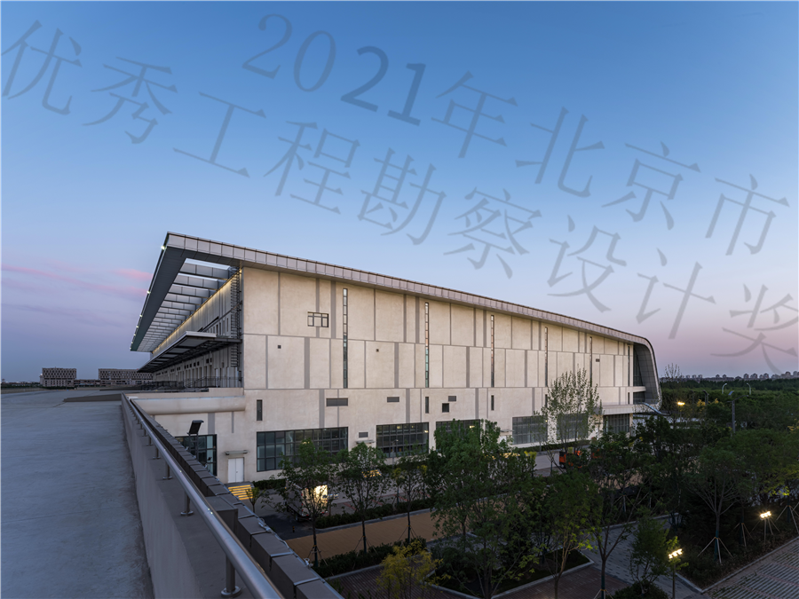 6凌晨中的3_建筑.jpg