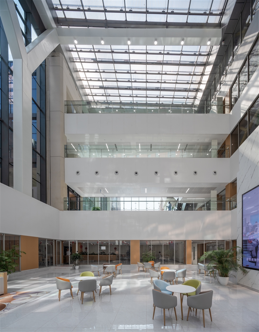 9_阳光大厅地下角度.jpg