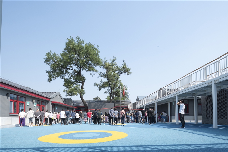06_操场与主席台_鸦儿胡同小学孝友胡同址（2024年1月5日）.JPG