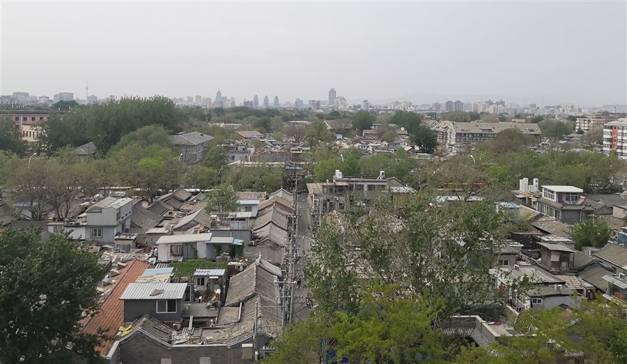 6_区域整体_1_钟楼西望_更新前（铃铛胡同）.jpg