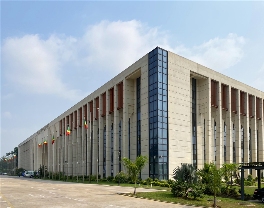 03_新议会大厦东南立面·.jpg