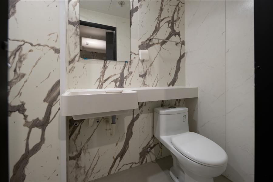 36卫生间现场照片.jpg