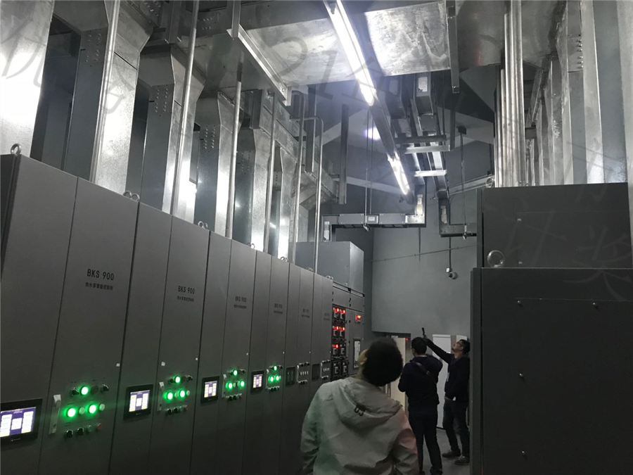 07_制冷机房控制室.jpg