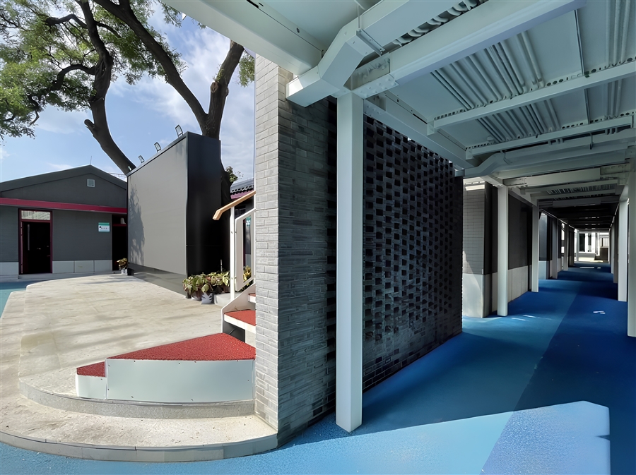 08_操场通往教室庭院_鸦儿胡同小学孝友胡同址.jpg