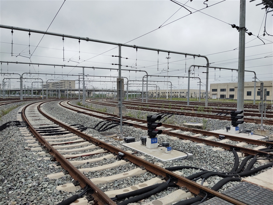 09_浒墅关车辆段库外线碎石道床.jpg