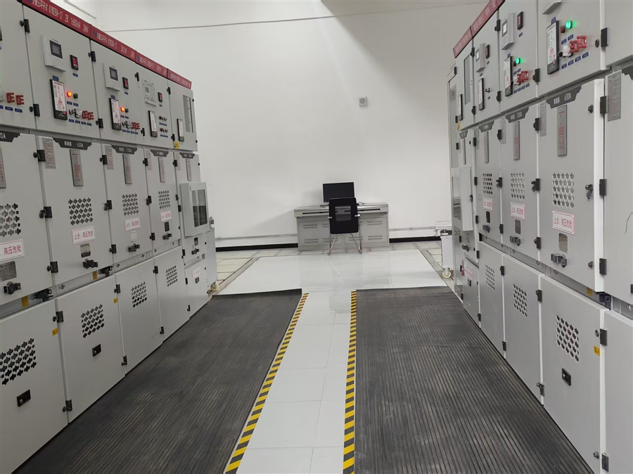 6_配电间内部.jpg