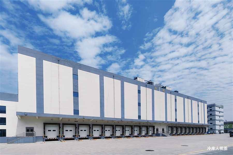 实景冷库人视图.jpg