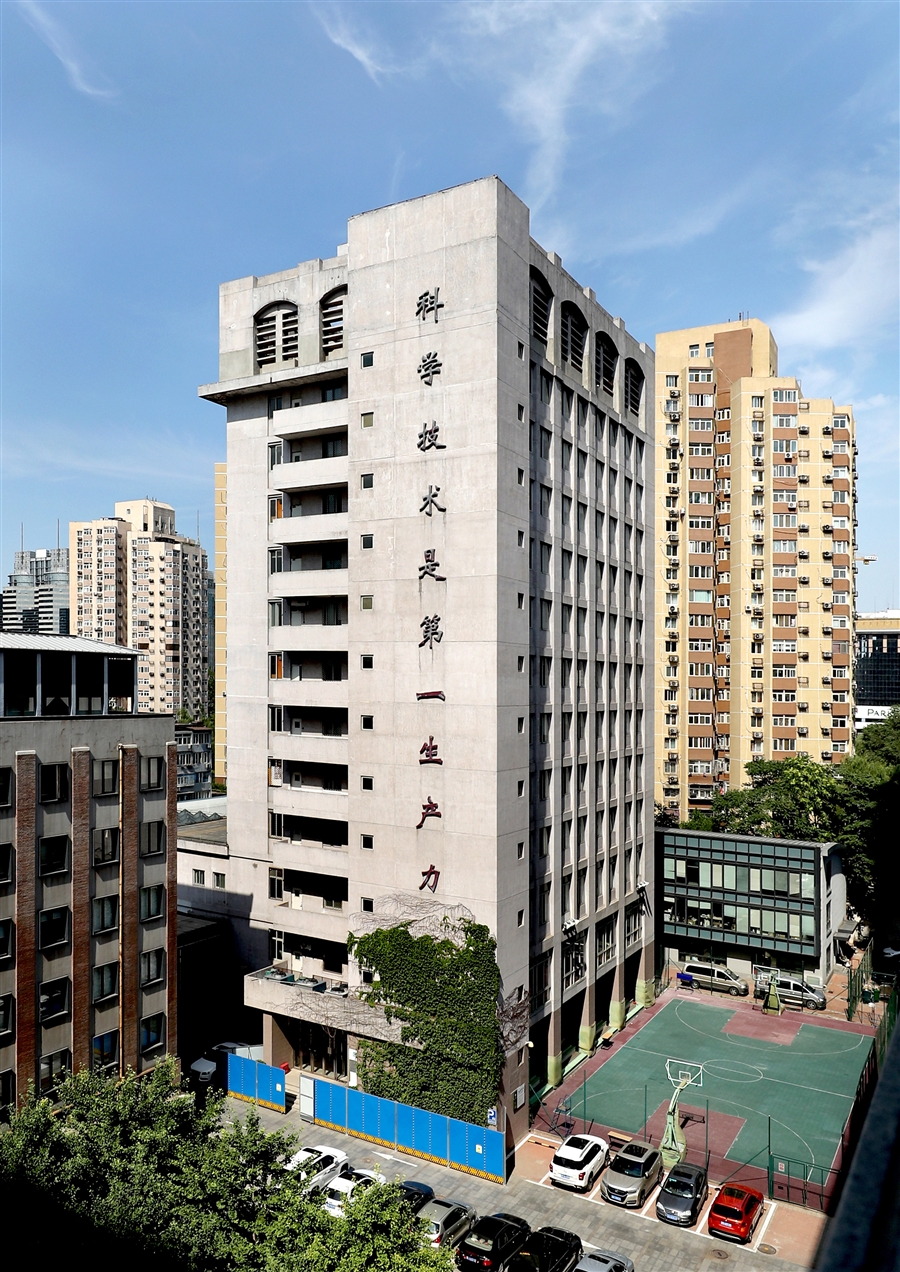 14_西南侧外立面（改造前）.jpg