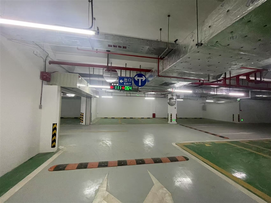 19公共停车库.jpg